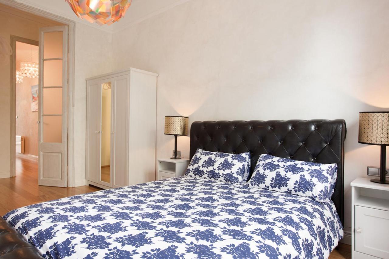 Luxury Barcelona Central City Cosy 3 Bedroom Apartment With Private Terrace Eksteriør bilde