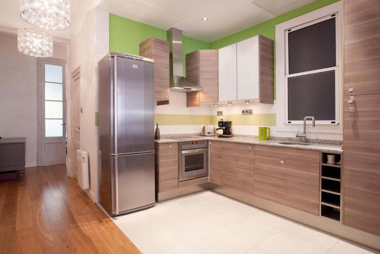 Luxury Barcelona Central City Cosy 3 Bedroom Apartment With Private Terrace Eksteriør bilde